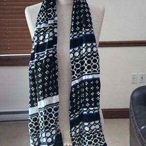 White House Black Market Black and White Geometric Scarf